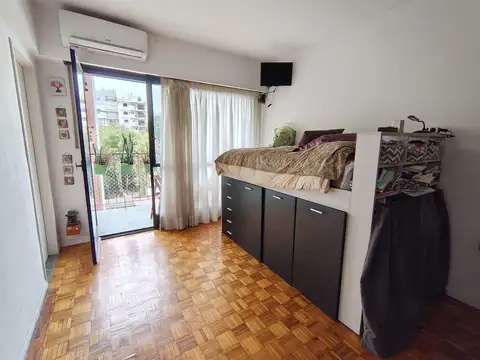 DEPARTAMENTO MONOAMBIETE EN ALQUILER  C/BALCON