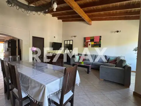 Casa en Venta en Cipolletti, USD 265.000