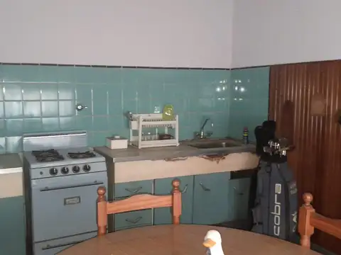 OPORTUNIDAD  CASA CON GRAN POTENCIAL 