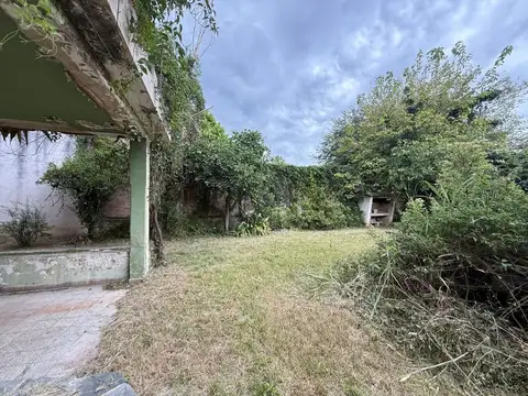 VENTA CASA 4 DOR. A REFACCIONAR CERRO DE LAS ROSAS