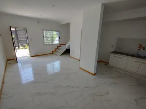 VENTA - Amplio Duplex a estrenar 3 ambientes independiente - Monte Grande - APTO CREDITO
