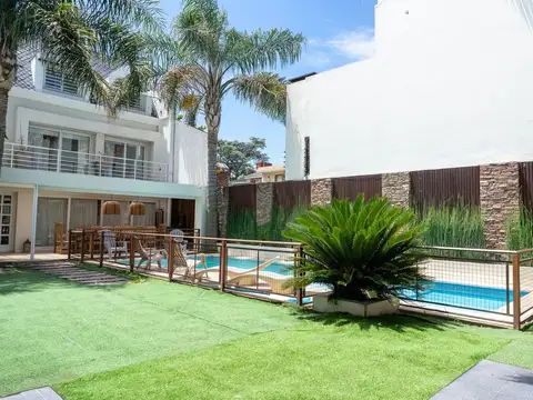 Casa en Venta de 4 dormitorios