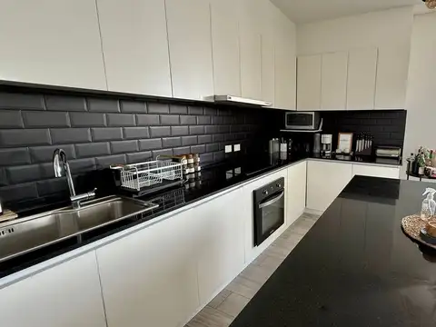 VENTA CASA 5 AMB CON PISCINA A LA LAGUNA EL CANTON