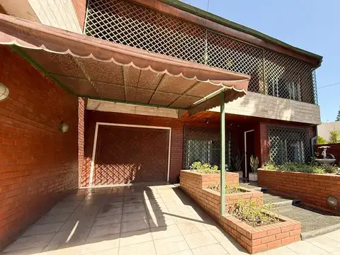 VENTA CASA 5 AMBIENTES JOSE C PAZ LOTE PROPIO