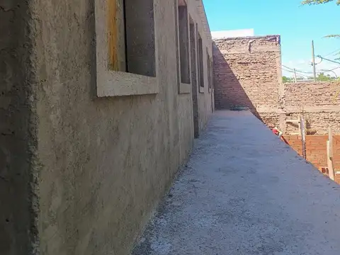 Carril Urquiza  al 1500