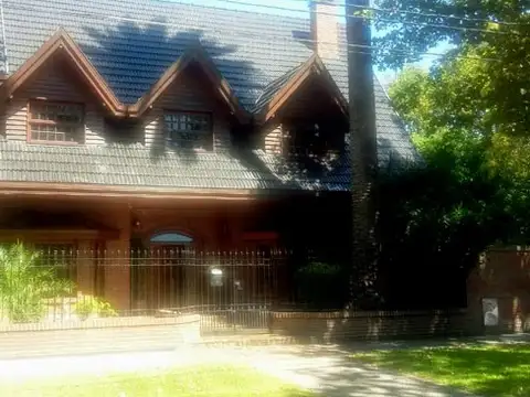 C. PELLEGRINI 718, esq SPIRO