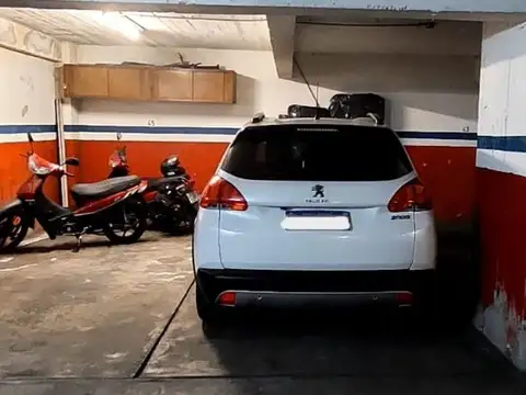 VENTA COCHERA 14 METROS, CENTRO