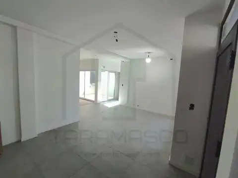 Depto Tipo Casa en Venta de 3 ambientes