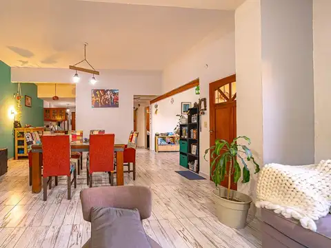 Casa 4 ambientes con 1 baño