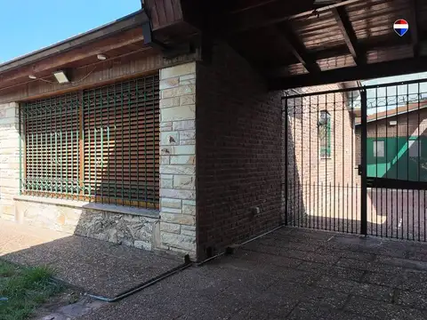 Casa en Venta en Ezpeleta Oeste, USD 99.000