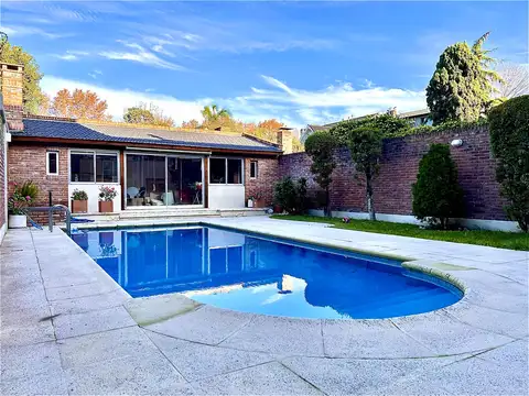 Casa en Alquiler en Martinez, USD 3.900