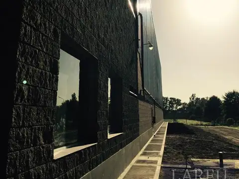 Local en Alquiler en Pilar, USD 30.000