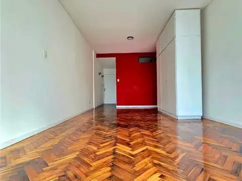 ECUADOR 1300, Piso 4