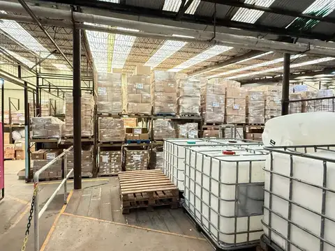 Galpon en Venta 48  mts Fondo