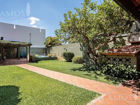 VENTA CASA LAS FLORES 955