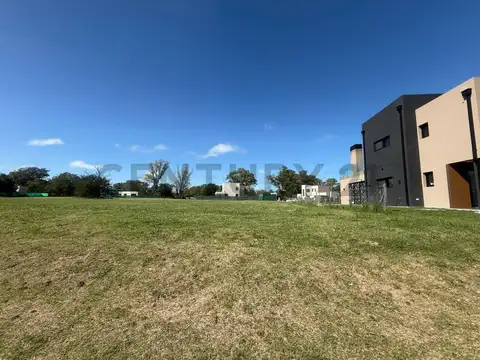 Calle 152 & 75, B1885 Guillermo Enrique Hudson, Provincia de Buenos Aires , Piso 0