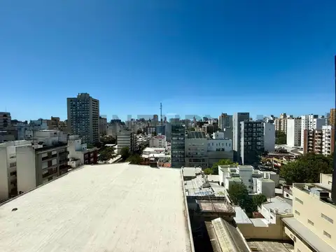Monoambiente reciclado con vista abierta en macrocentro, Mar del Plata