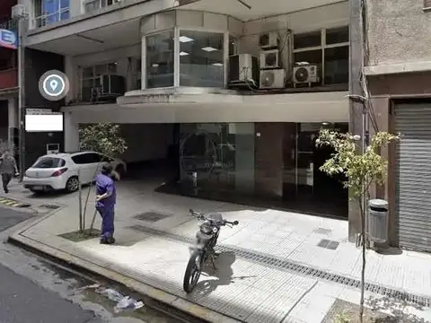 Cochera en Microcentro