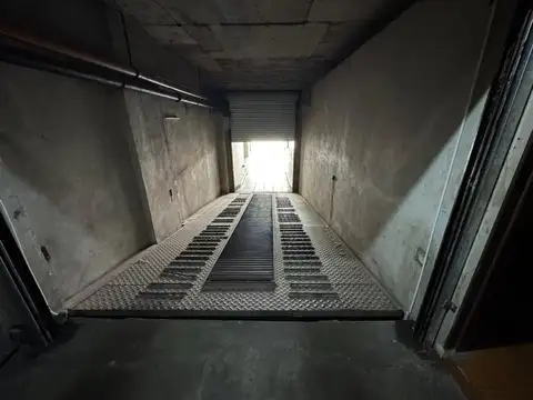 VENTA COCHERA FIJA PLANTA BAJA CABALLITO