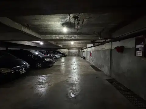 VENTA COCHERA FIJA PLANTA BAJA CABALLITO