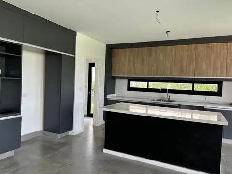 Casa en Venta en San Matias, USD 482.000