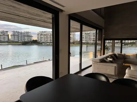 Casa en Alquiler A Estrenar