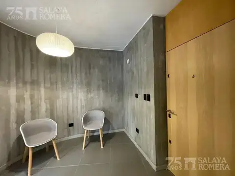 Oficina en Venta con 1 cochera