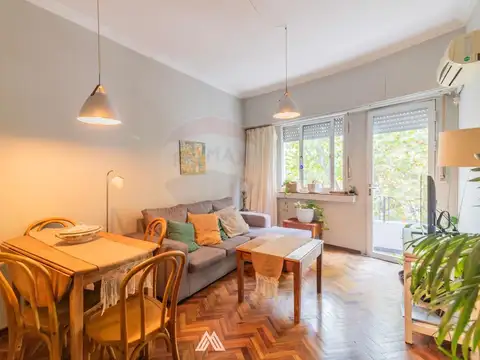 VENTA APARTAMENTO 2 DORMITORIOS Y SERVICIO POCITOS