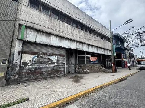 Edificio Comercial en Valentin Alsina