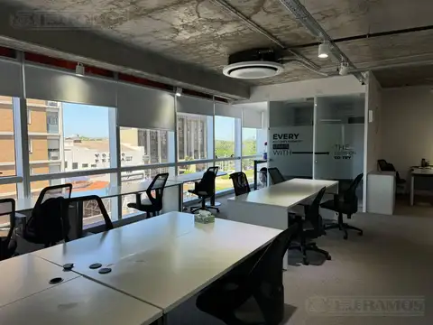 Oficina en Alquiler al Este