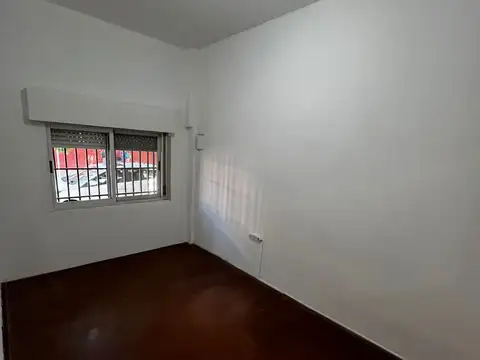 Depto Tipo Casa en Alquiler en General San Martin, $ 700.000