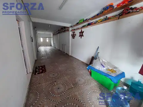 Casa 5 ambientes con 2 baños