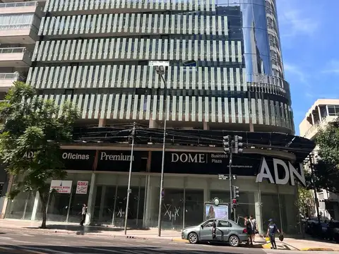 DOME BUSINESS -  ESQUINERO de 200 m2 con 3 cocheras -
