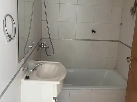 DEPARTAMENTO DOS AMBIENTES CON  TERRAZA PRIVADA  CON PARRILLA - APTO CREDITO