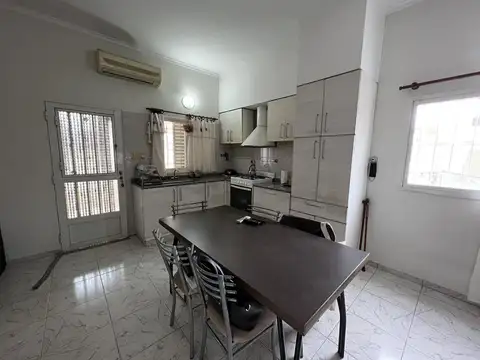 Casa en Venta en Barrio España y Hospitales, USD 142.000