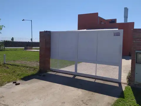 Propiedad en venta uso habitacional/comercial- Presidente Perón al 200 Bis, Barrio Funes Norte, Funes.