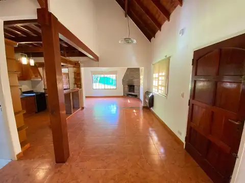 Casa 4 ambientes con 4 baños
