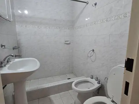 Depto Tipo Casa 2 ambientes con 1 baño