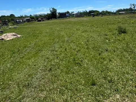 Terreno en Venta en Colonia Carolina, USD 13.500