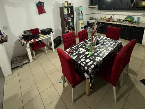 CASA MULTIFAMILIAR - Amplio garage pasante LAFE