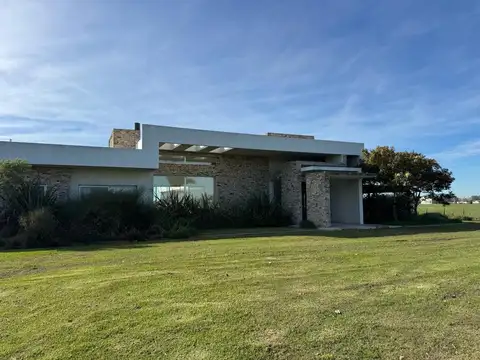 Casa en Venta en Cañuelas, USD 400.000