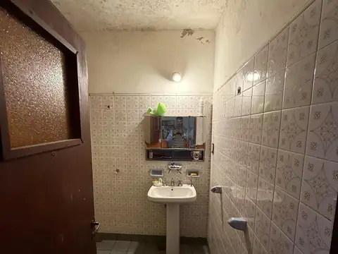 Casa 4 ambientes con 1 baño