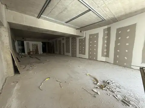 Oficina en Alquiler al Este