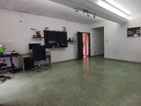 Casa en Venta en Jose Marmol, USD 195.000