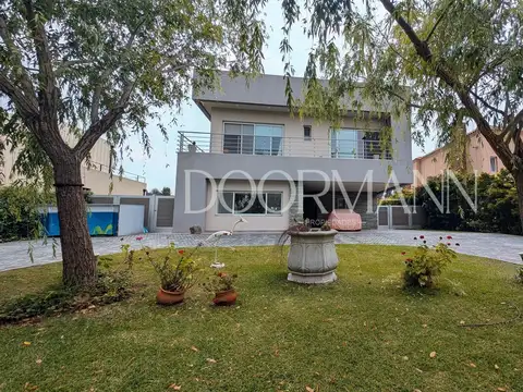 Casa en Alquiler de 3 dormitorios