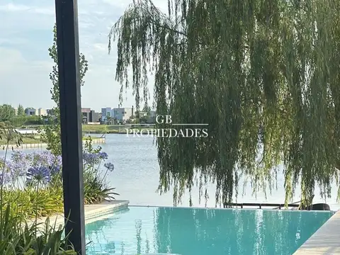 Casa 6 Ambientes en San Sebastián, Escobar