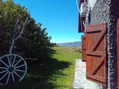 VENTA DE EXCLUSIVA CASA EN VILLA PEHUENIA