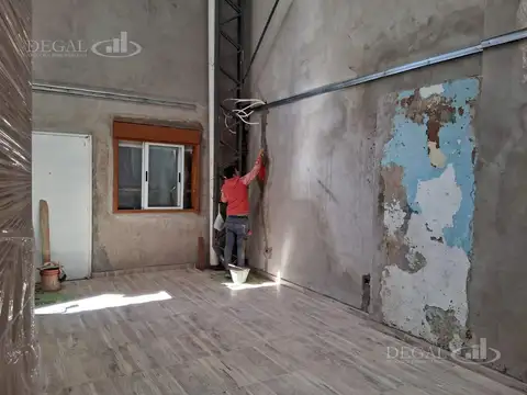 Galpon en Venta 8  mts Frente