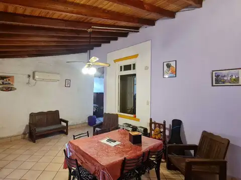 Depto Tipo Casa 5 ambientes con 2 baños