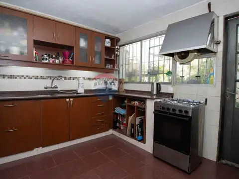 VENTA CASA  4 dormiotrios GGE Blanqueada